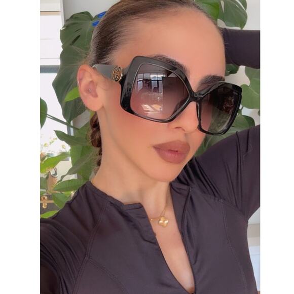 Gucci Accessories - NEW Gucci GG2015S Black Oversized Wraparound Sunglasses $475